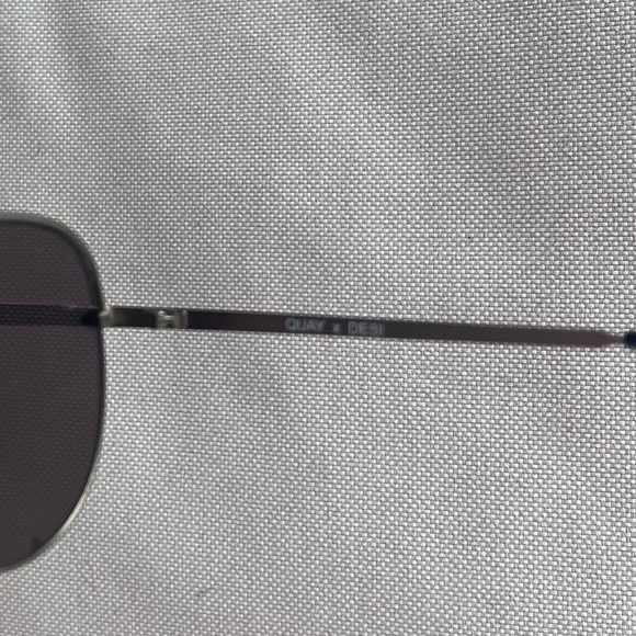 Quay Australia High Key Sunglasses - Picture 5 of 7